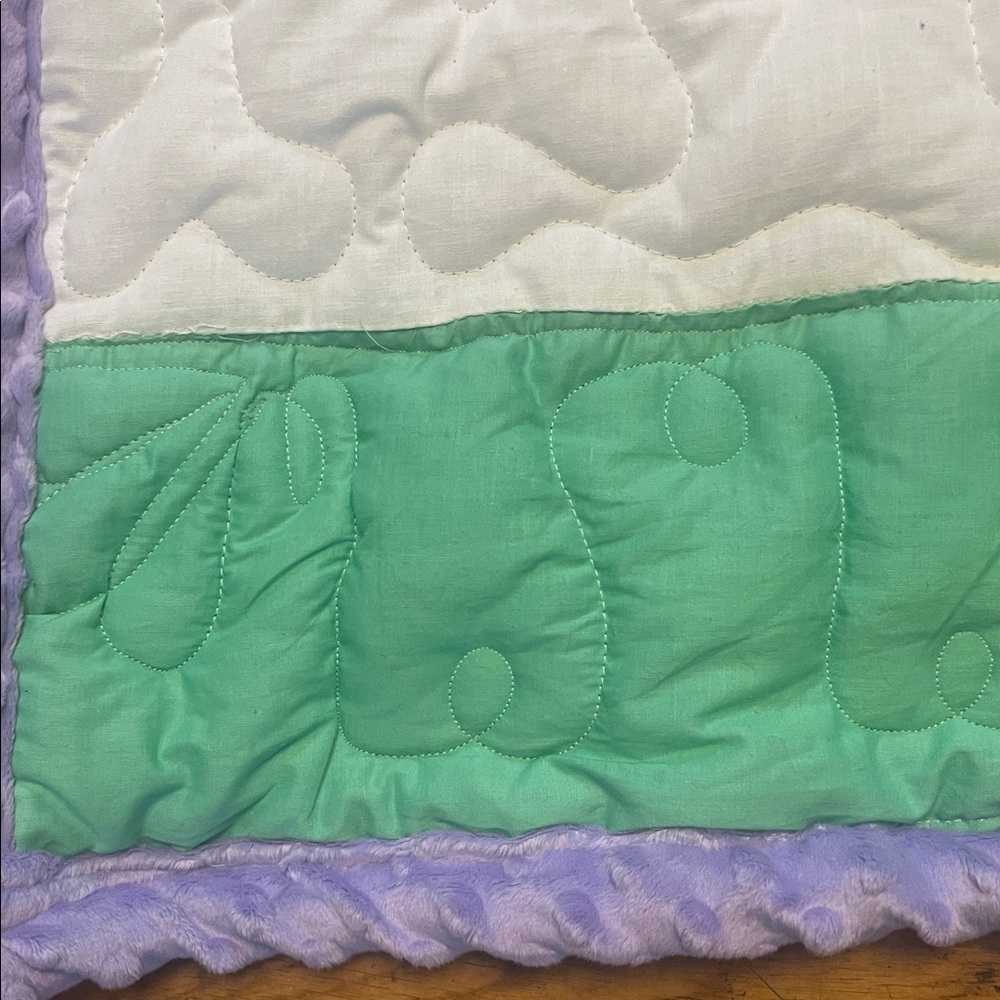 Multicolor Starburst Quilt - Picture 3 of 5